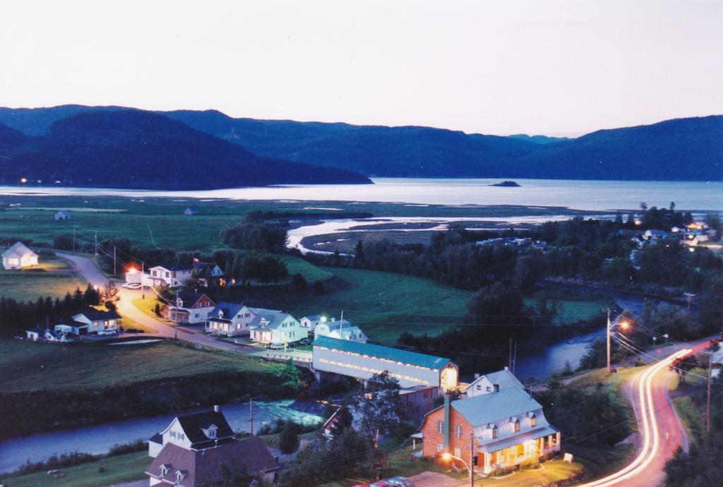 Vila Chalet La Caille LʼAnse-Saint-Jean Pokoj fotografie